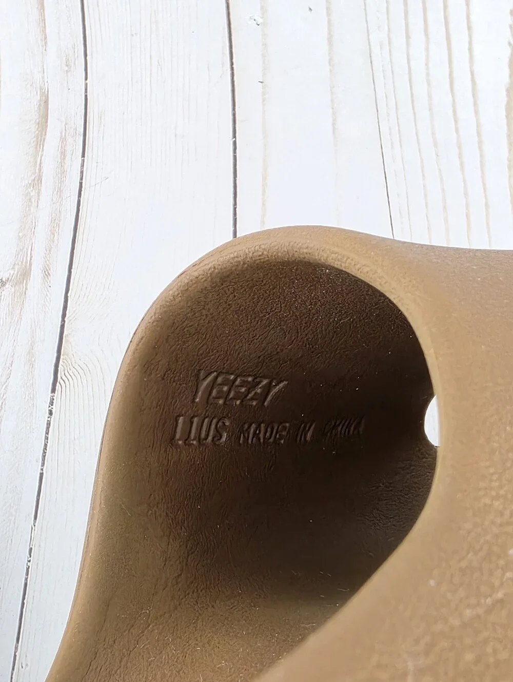 Adidas Yeezy Slides Flax Men’s size 11